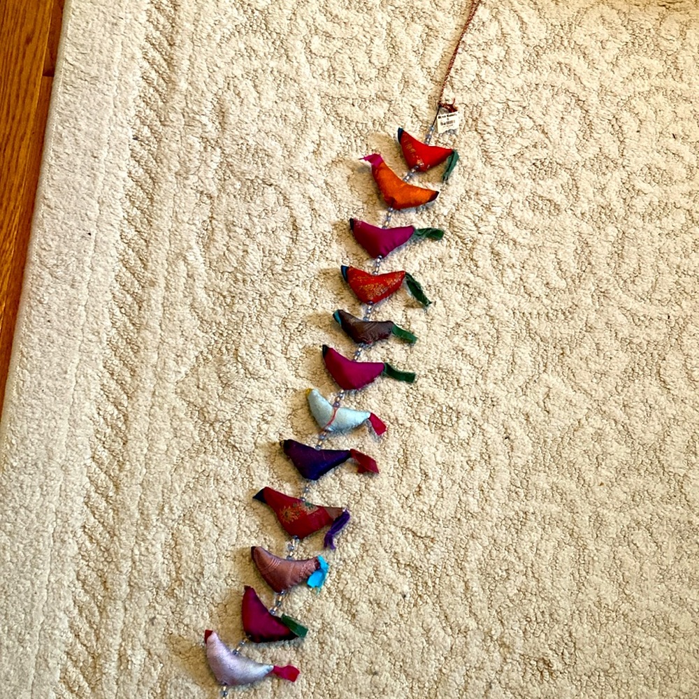 NWT 12 Colorful Bird Wall Hanging Decor